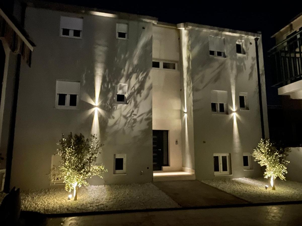 New Modern Deluxe Apartmens Domo Baška Voda Exteriör bild